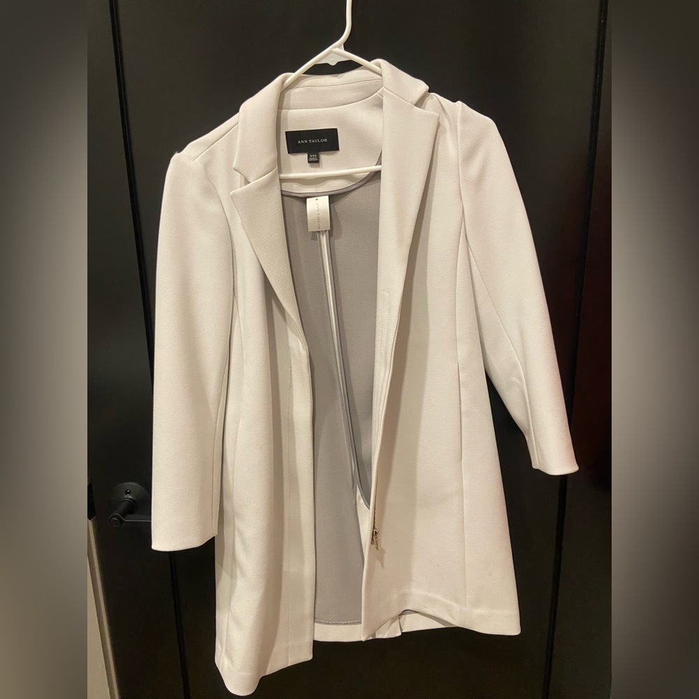 White Ann Taylor zip white coat jacket